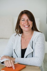 Clare Jeffries, BSc NT, IFMCP Clare Jeffries, BSc NT, IFMCP