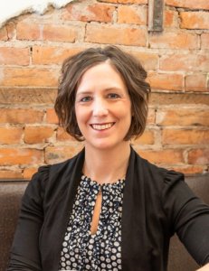 Dr. Leslie Kremer Dr. Leslie Kremer