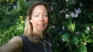 Sheila Richards, Dr MBBS, MRCGP, DRCOG, PGCME, LFHom, DCMAc Diploma in Chinese Medicine and Acupuncture, IFMCP Sheila Richards, Dr MBBS, MRCGP, DRCOG, PGCME, LFHom, DCMAc Diploma in Chinese Medicine and Acupuncture, IFMCP