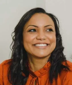 Yola Alexandra Peres de Figueiredo