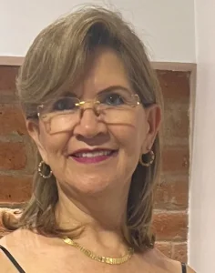 Lucy Calderón Zumárraga