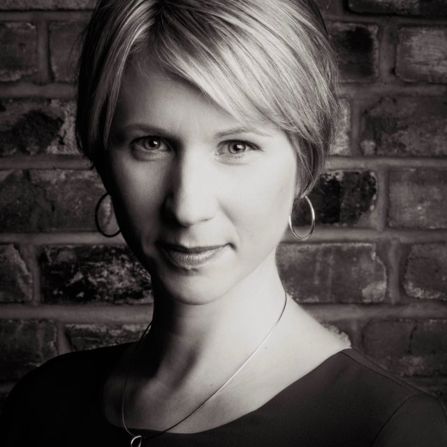 Erin Arnold PT, MPT, LMT