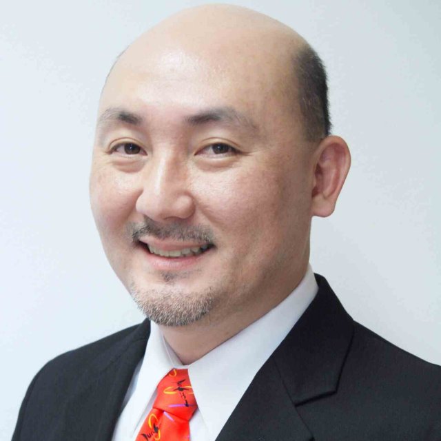 Dr. Ricardo Fujikawa